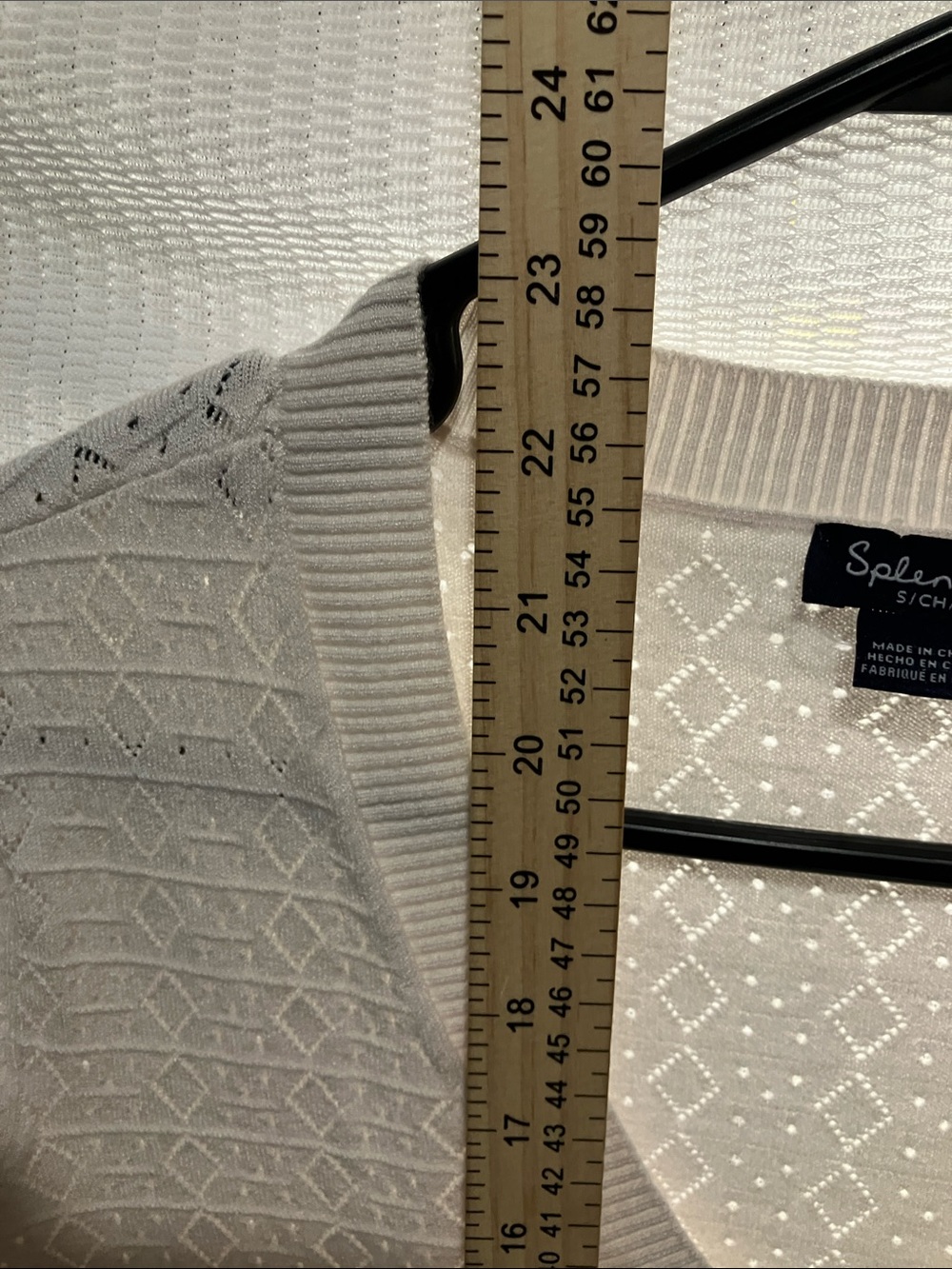 Splendid Cream Diamond-Pointelle V-Neck Knit Top - Picture 6 of 9